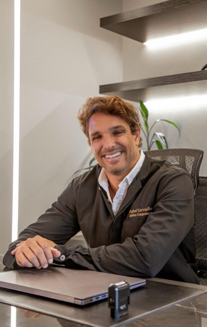 Dr. Rafael Carvalho, médico ortopedista